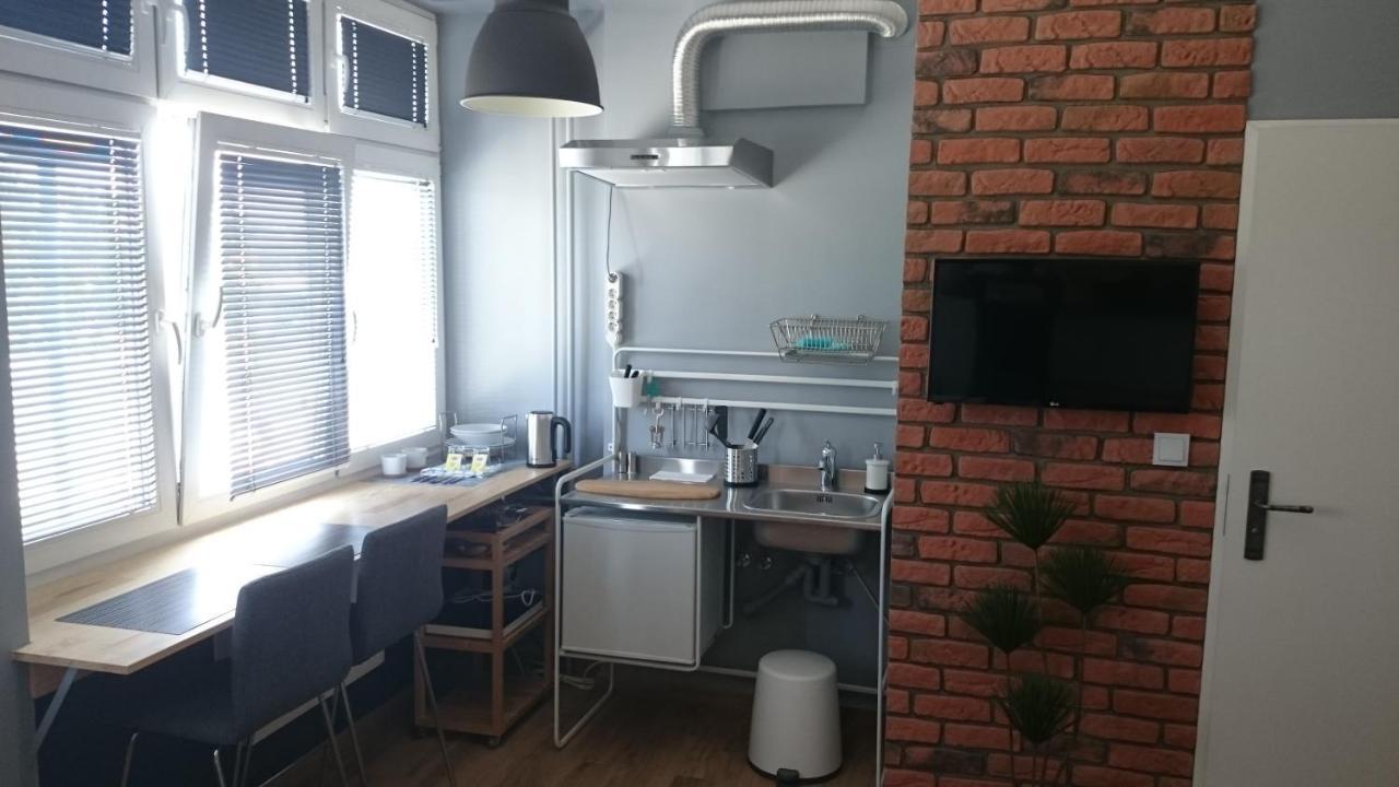 Hostel W5 Poznań Esterno foto