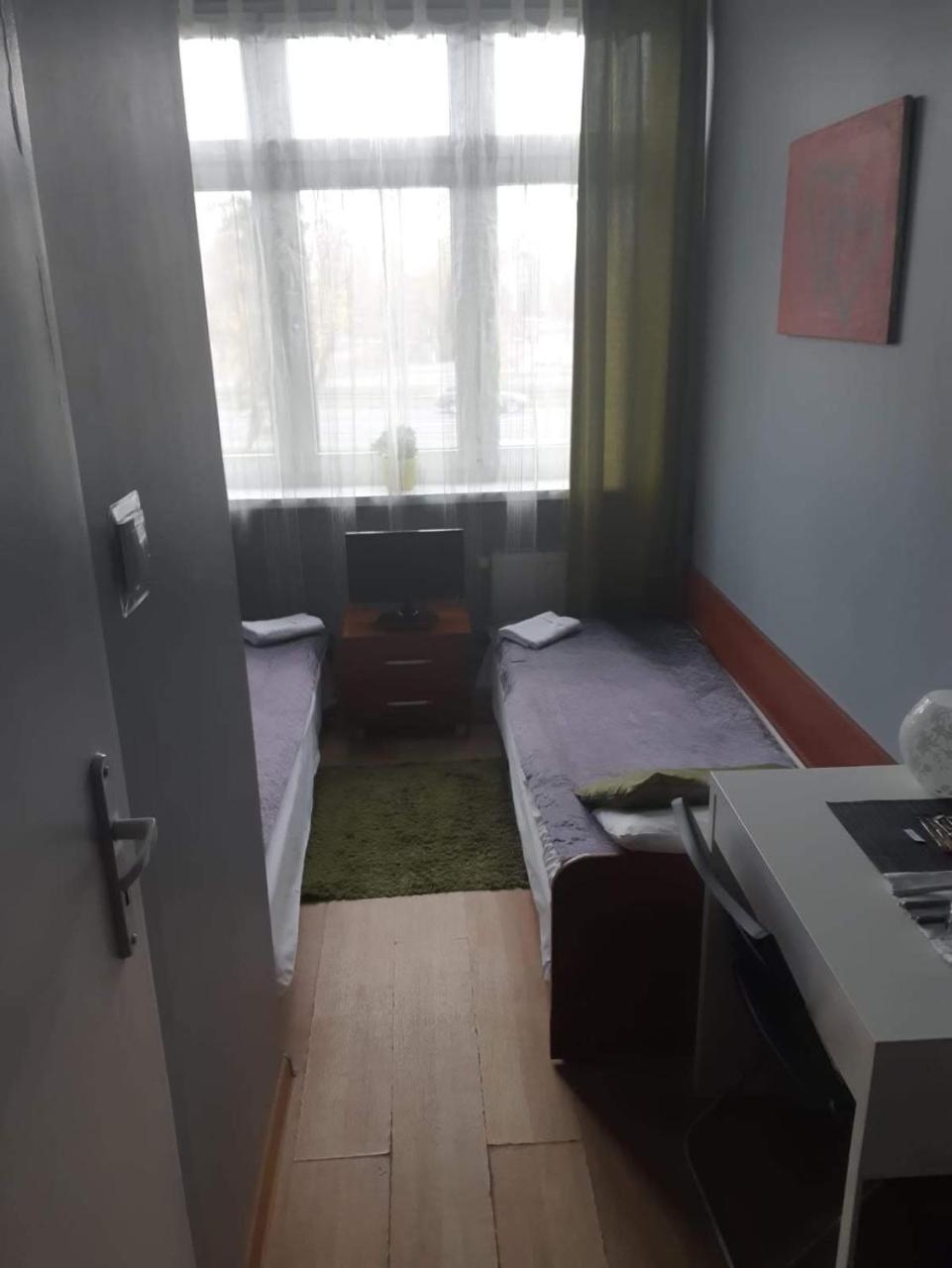 Hostel W5 Poznań Esterno foto